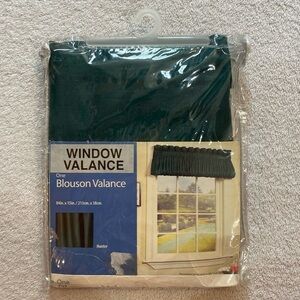 Blouson Window Valance